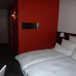 Saint-hubert Hotel