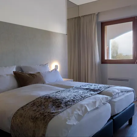 Hotel Saint-hubert 3*